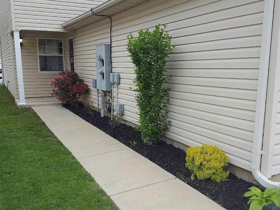 2nd image of 719 Woodside Creek Dr
