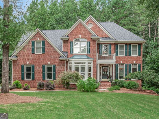 110 Sutton Ct, Tyrone, GA 30290