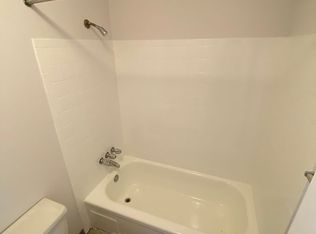 B 16 2811 S Archer Rd #W, Gainesville, FL 32608