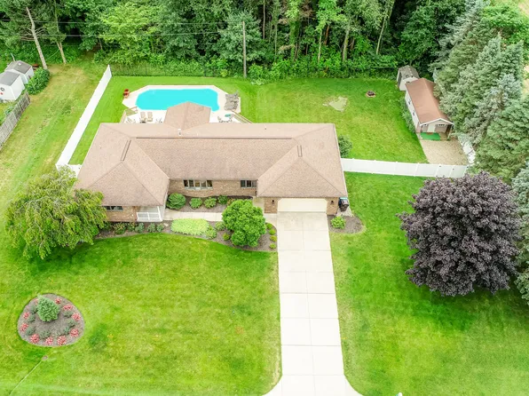 3888 Linke Rd, Bridgman, MI 49106