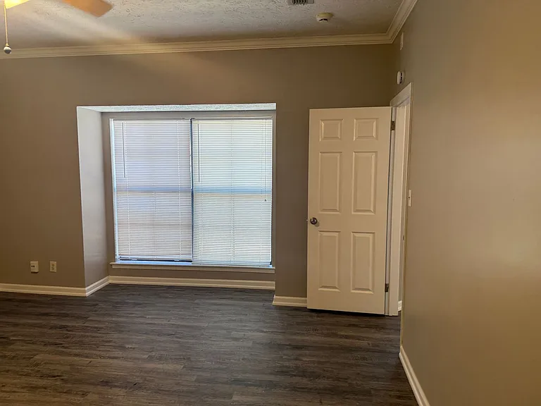 1944 Woodrun Dr — Photo 30