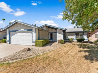 39221 Foxholm Dr, Palmdale, CA 93551