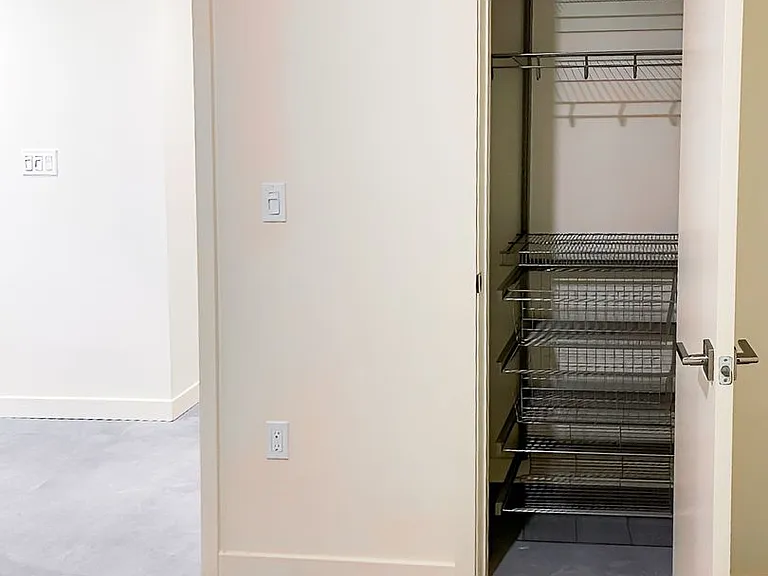 Bell View Apartments — Photo 128