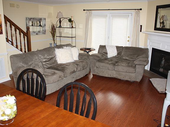5th image of 1053 Fairfax Dr