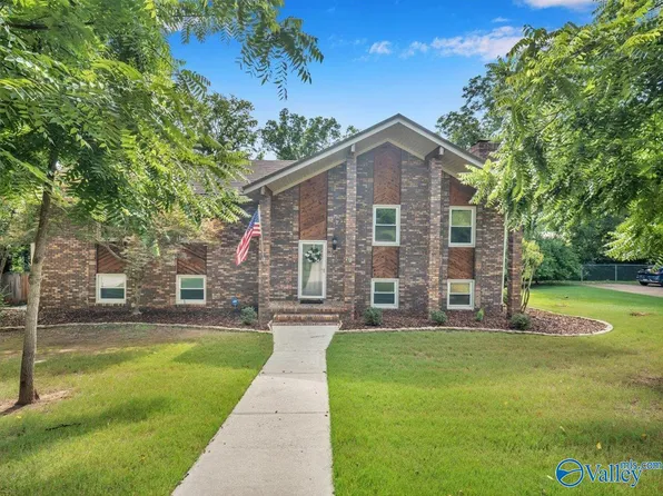 12017 Bell Mountain Dr SW, Huntsville, AL 35803