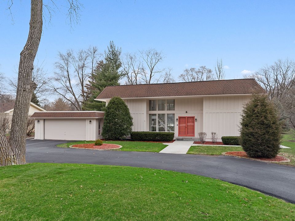 1st image of 1127 N Perry Dr