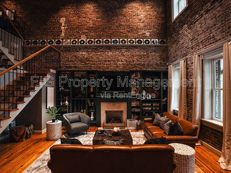415 W Depot Ave — Photo 2