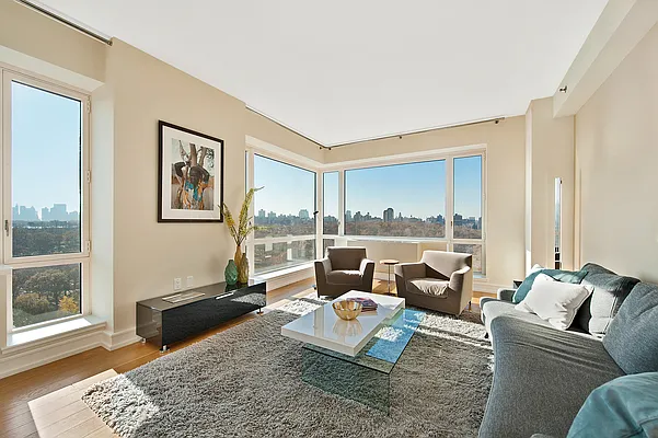 Rented by CORE | media 14