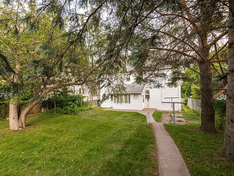 1107 E 2nd St #1107 — Photo 25