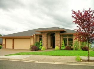 594 W Y St, Washougal, WA 98671