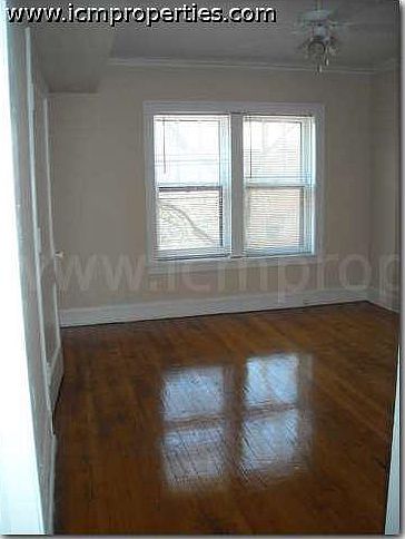 1st image of 354 W Dickens Ave #21031