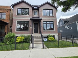 1922 W Grace St, Chicago, IL 60613