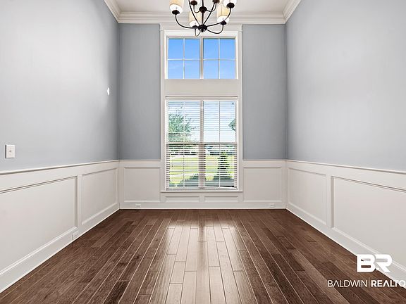 5th image of 10734 Leesburg Pike