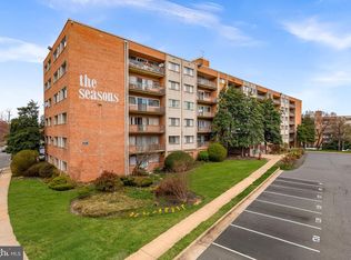 5851 Quantrell Ave APT 109, Alexandria, VA