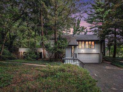 90 East Ct, New Buffalo, MI, 49117