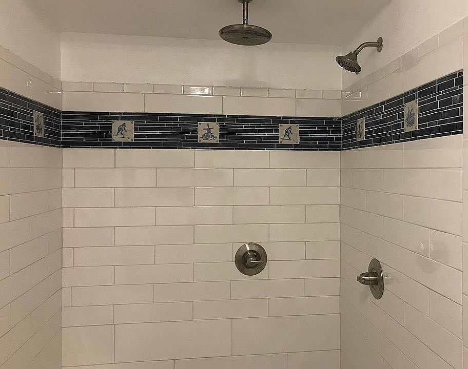 Main Bathroom Shower.