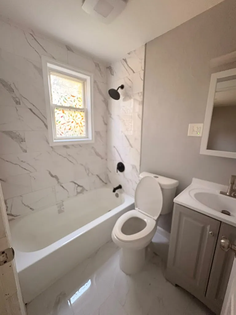 5 bed, 1.5 bath, 1500 sqft, $2,600 — Photo 4