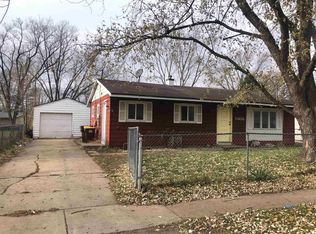 7802 Scott Ln, Machesney Park, IL 61115