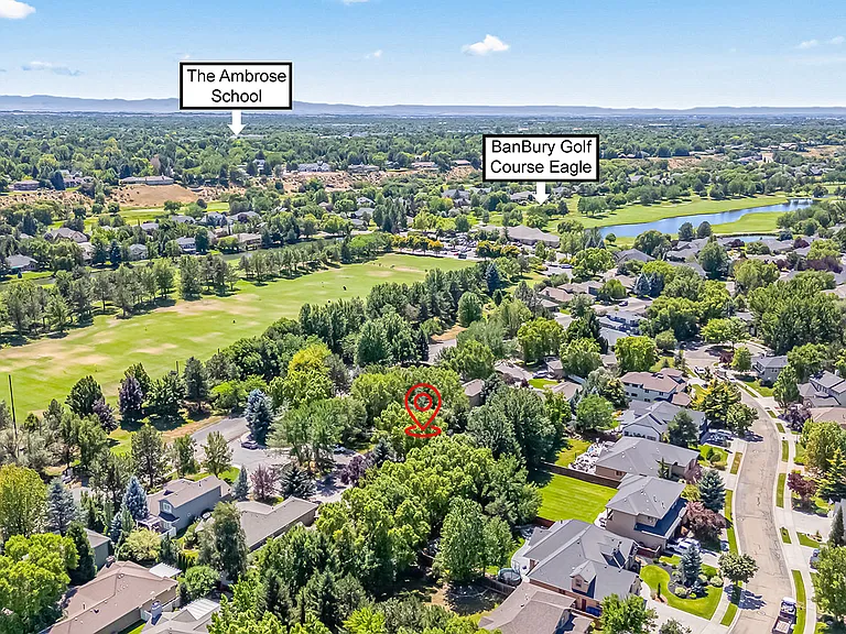 246 W Colchester Dr — Photo 54