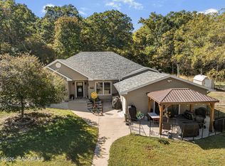 10529 Angus Ln, New Bloomfield, MO 65063