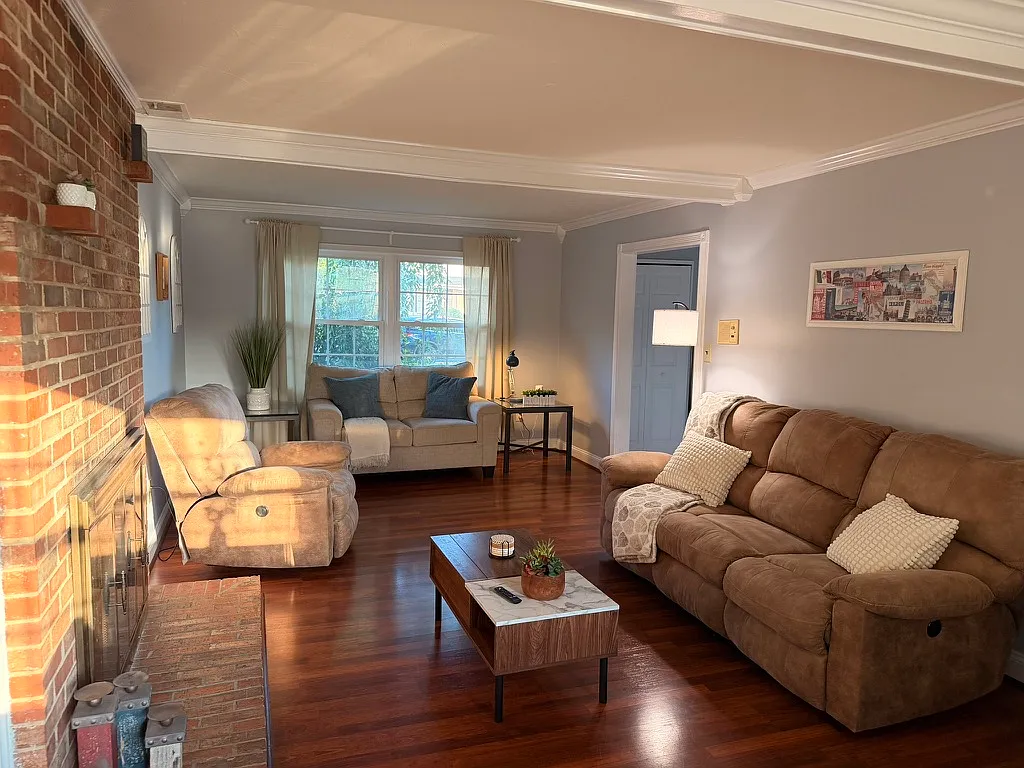 1 bed, 2800 sqft, $1,650 — Photo 4