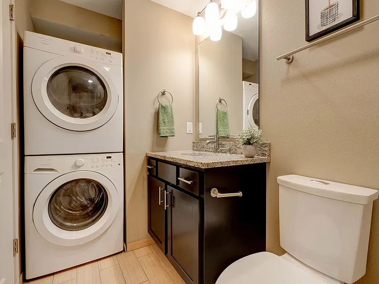 203.5 6th St #1-12 — Photo 10