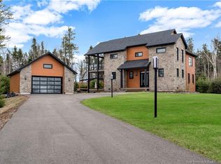 96 Thorncastle St, Moncton, NB E1G0P9
