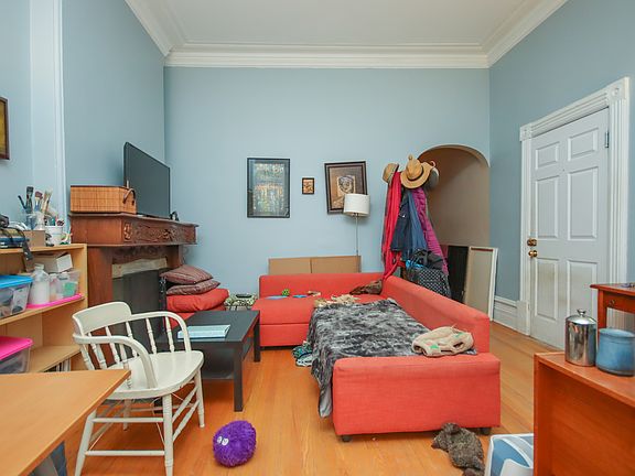 5th image of 260 Somerset St W #1