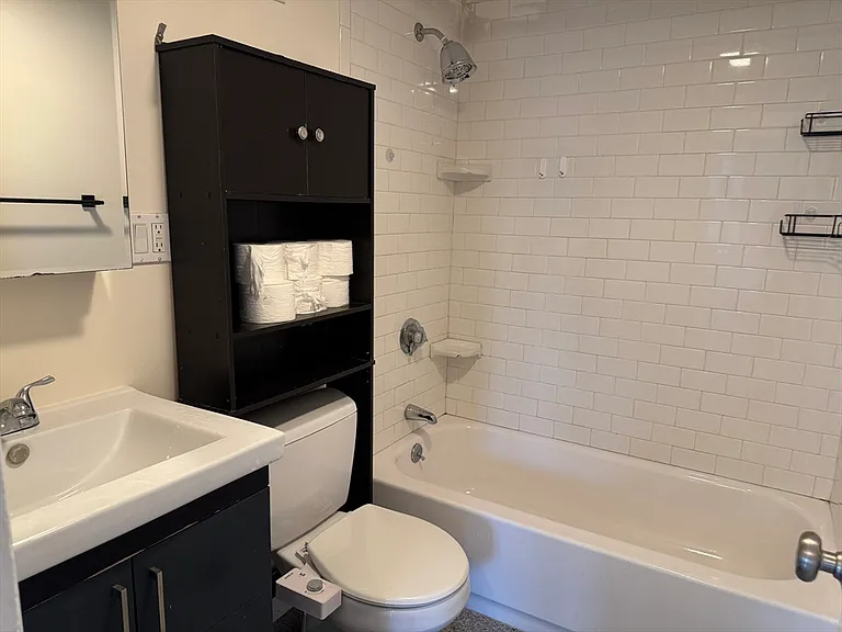 62 Carey Ave #6 — Photo 7