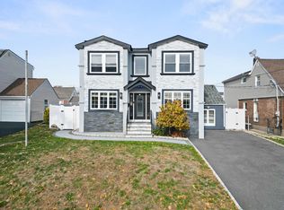 63 Birchwood Dr, Elmwood Park, NJ 07407
