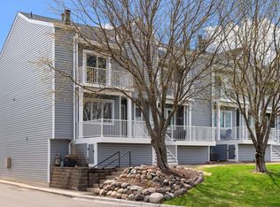 1601 W Wayzata Blvd APT H, Long Lake, MN 55356