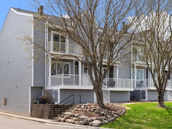 1601 W Wayzata Blvd APT H, Long Lake, MN 55356