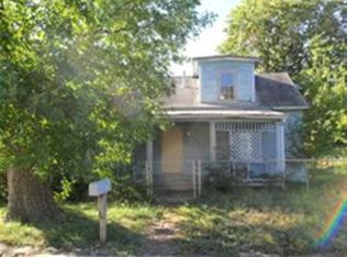 121 SW 16th St, Topeka, KS 66612