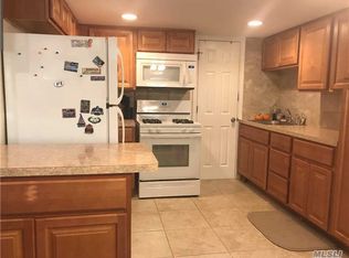 316 E Pine St, Long Beach, NY 11561