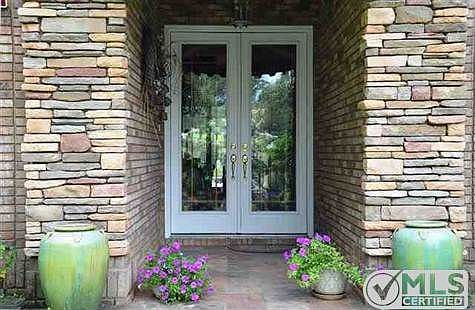 2nd image of 2832 Royal Isle Dr #5