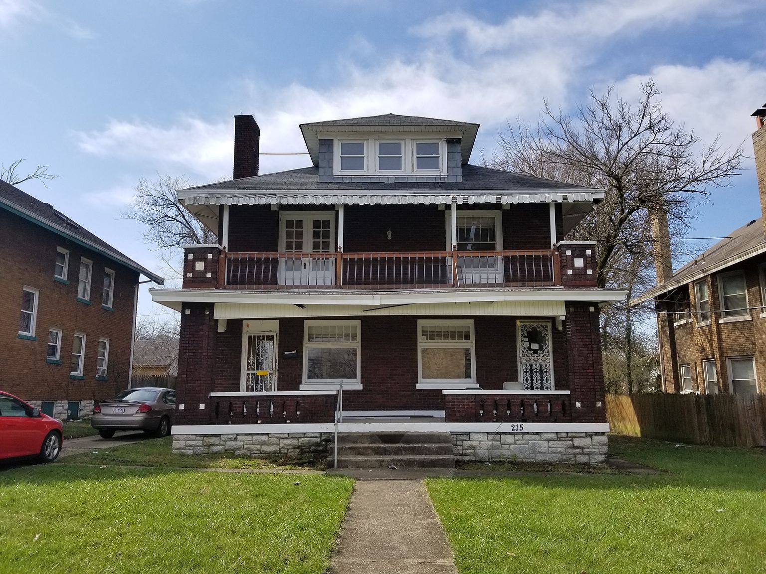 215 E Mitchell Ave, Cincinnati, OH 45217 Zillow