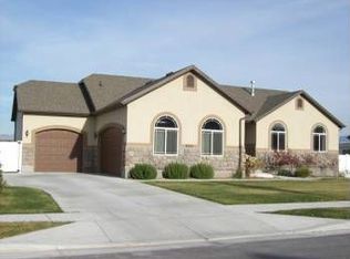 3621 Blazing Oak Dr, Magna, UT 84044
