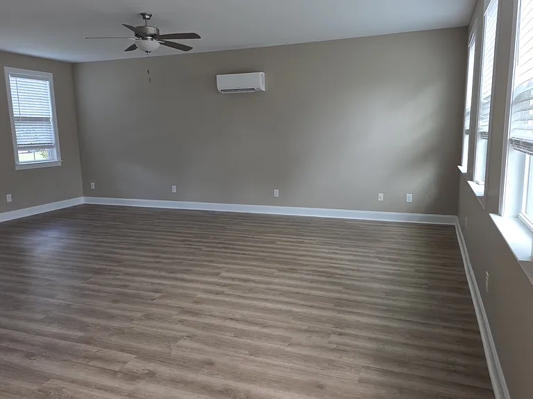 201 Tucker House Ln — Photo 8