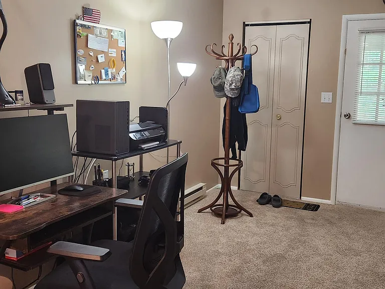 1034B Aberdeen Dr — Photo 3
