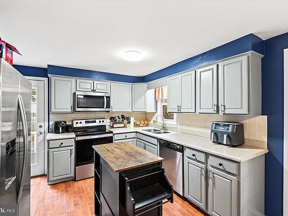 3rd image of 8441 Pamunkey Rd