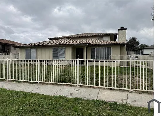 1144 Tribune St #A — Photo 1