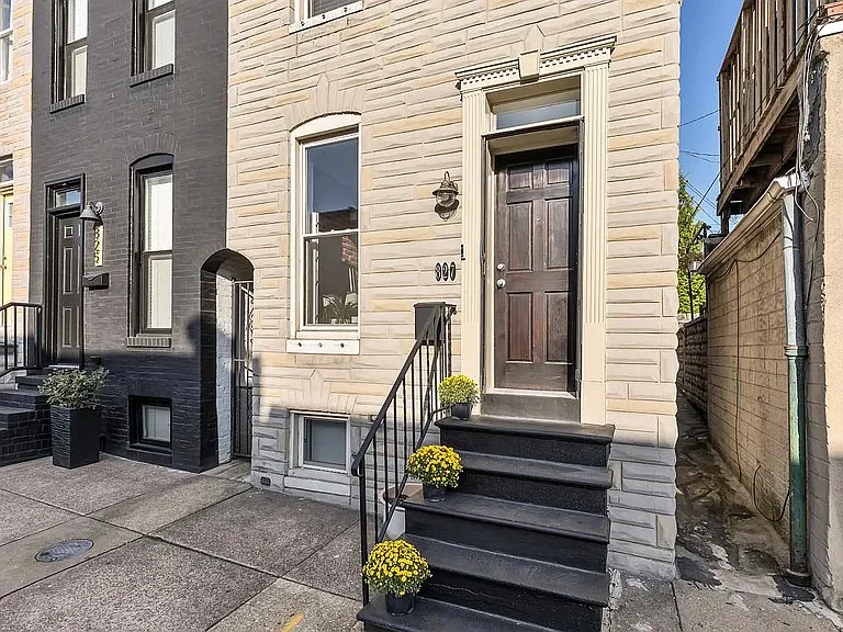827 S Curley St — Photo 1