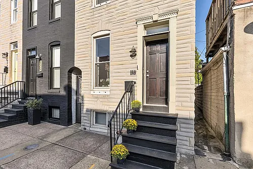 827 S Curley St Photo 1