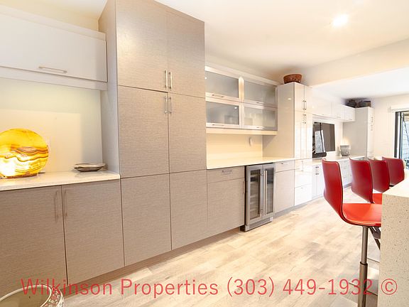 3rd image of 856 Walnut St APT D