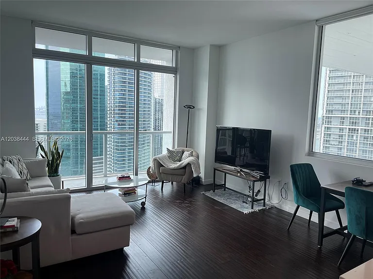 55 SE 6th St #Penthouse 4307 — Photo 6