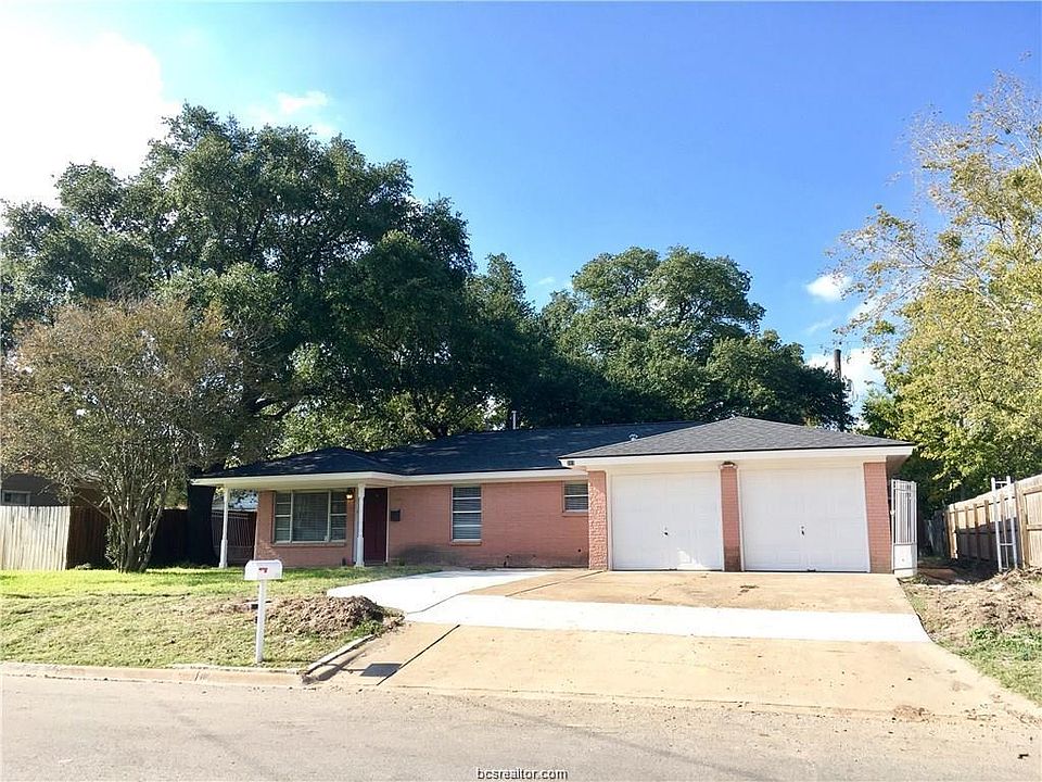 1st image of 203 Luther St