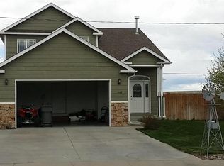 1503 Loch Tay Blvd, Rawlins, WY 82301