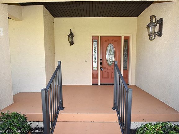3rd image of 109 Cole Danley Dr