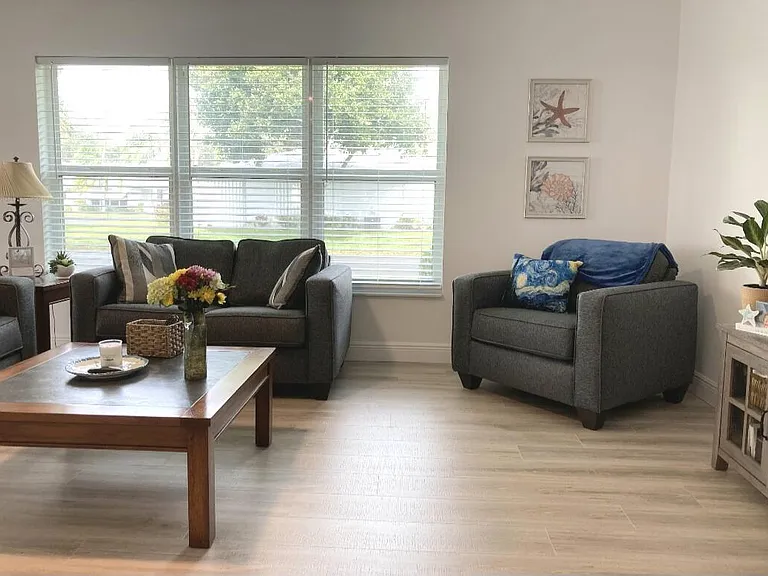 1155 S Drive Cir #A — Photo 12