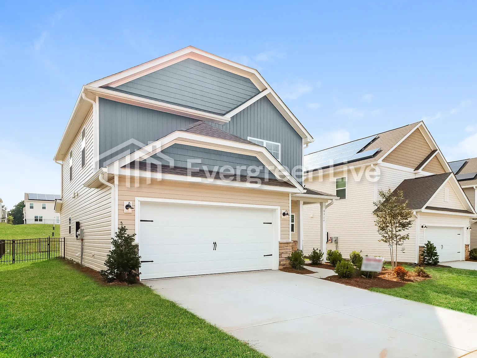3 bed, 2.0 bath, 1779 sqft, $1,795 — Photo 2